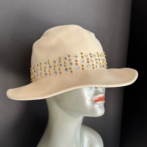 VTG Adolfo II NY Paris Felt Studded Embellished Fedora Hat Ivory S/M 22 inches